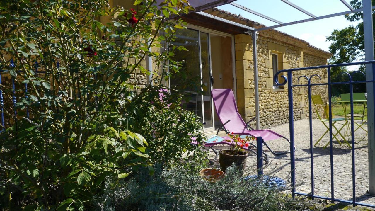 La Borie Du Chevrier Sainte-Croix-de-Beaumont Exterior foto